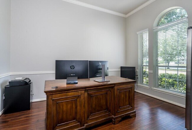 Foto del edificio - 27134 Windy Grove Ln