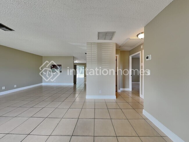 Building Photo - 5051 Boa Cir