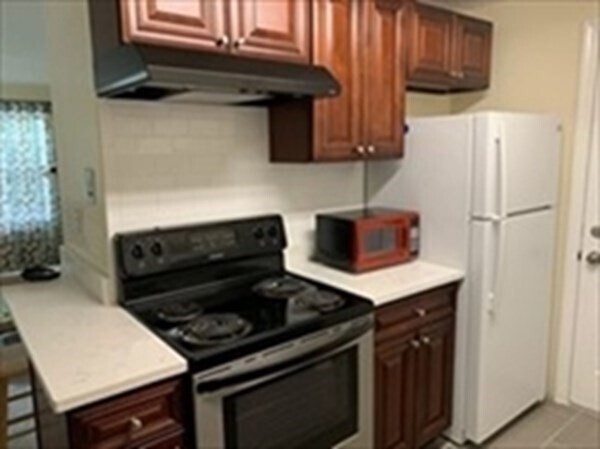 Building Photo - 34 Walden Dr