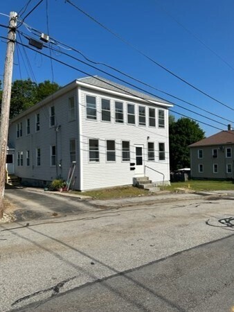 Building Photo - 418 High St Ext