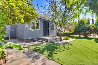 Building Photo - 851 33rd St