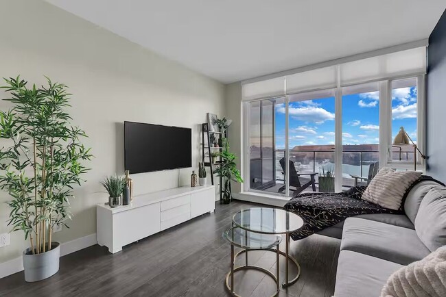 Building Photo - 1188-1183 3 St SE