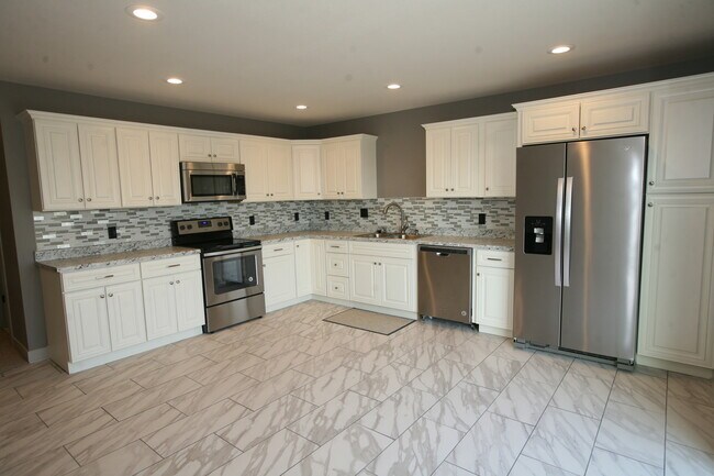 Foto del edificio - 2 bed 1 bath Duplex-Savannah Schools!