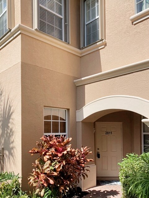 Building Photo - 13921 Lake Mahogany Blvd