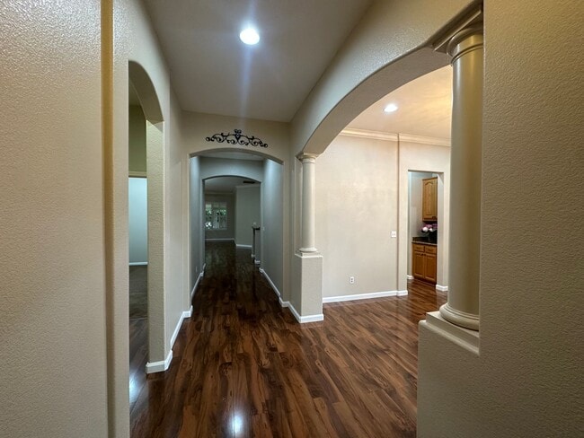 Building Photo - 416 Farinelli Pkwy