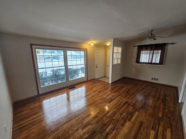 Foto del edificio - Updated Brick Ranch