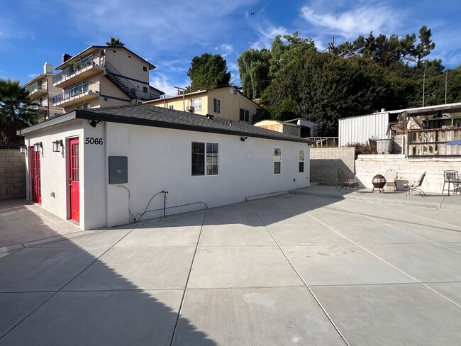 Foto del edificio - ***OPEN HOUSE SUNDAY JANUARY 12th, 2025 fr...