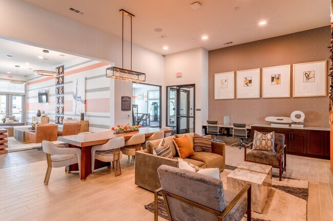 Foto del edificio - 13939 Hillcroft Ave