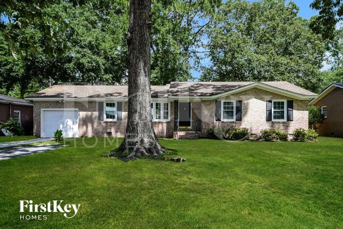 Foto principal - 2080 Bishop Dr