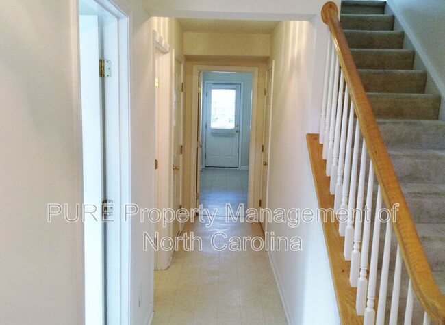 Building Photo - 977 Tiger Ln