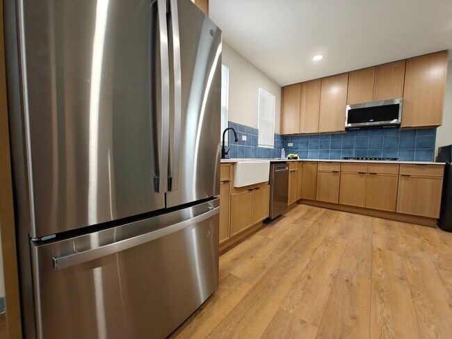 Foto del edificio - 1833 W 21st St