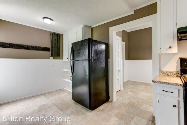 Building Photo - 3 br, 1.5 bath House - 523 S. 4th Street