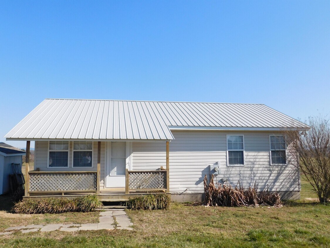418 Co Rd 775, Riceville, TN 37370 House Rental in Riceville, TN