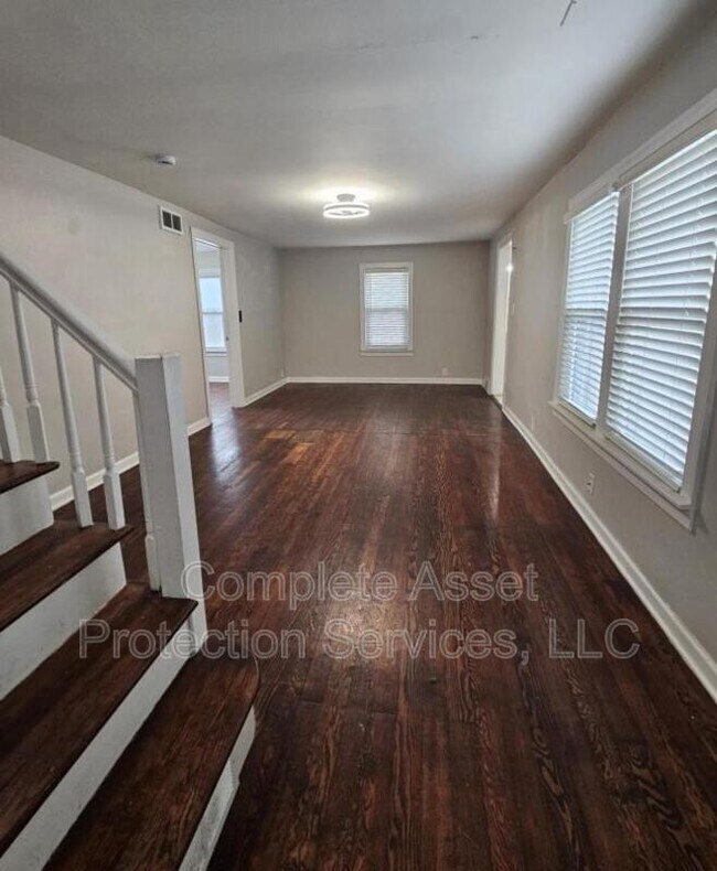 Foto del edificio - 7209 Catherine St