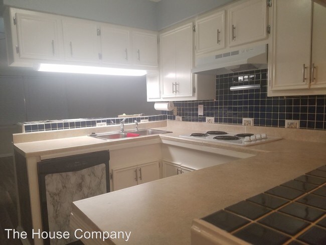 Foto del edificio - 3 br, 2 bath House - 20 Back Bay Circle