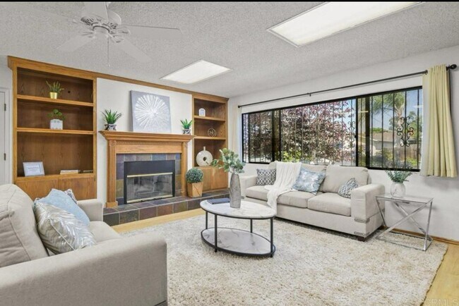 Foto del edificio - 3 bedroom, 3 bath home in the heart of San...