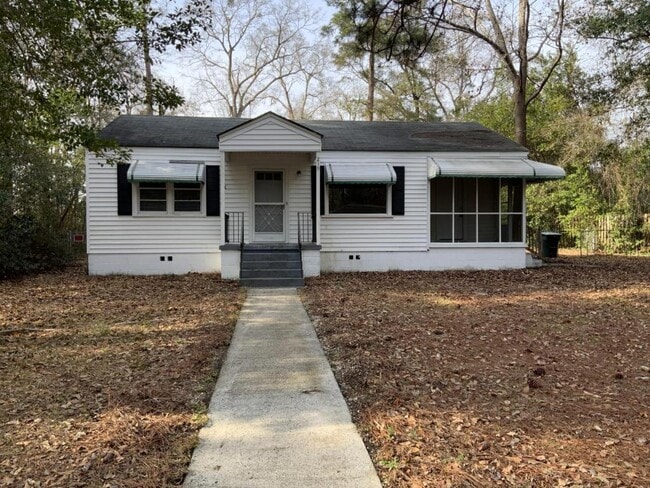 Building Photo - 219 Vista Cir