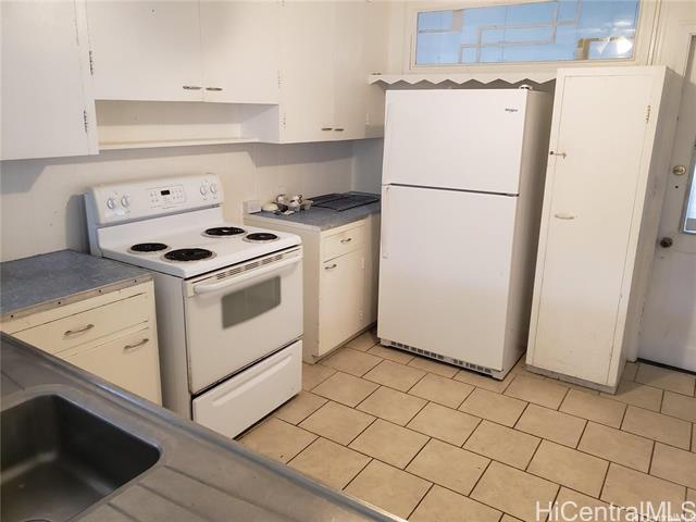 Primary Photo - 2975 Oahu Ave