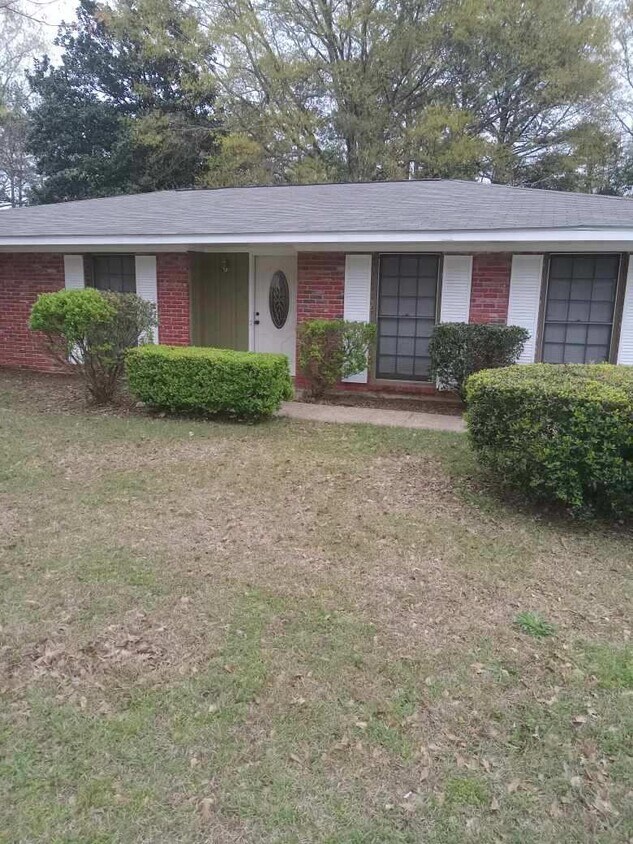 1002 E University Dr, Auburn, AL 36830 House Rental in Auburn, AL