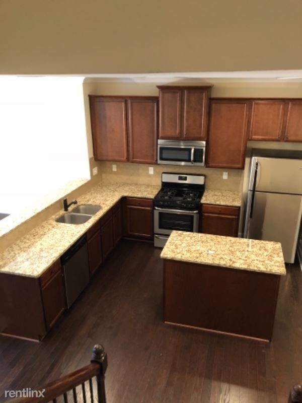 Building Photo - 3 br, 3 bath Townhome - 955 Firethorne Pass