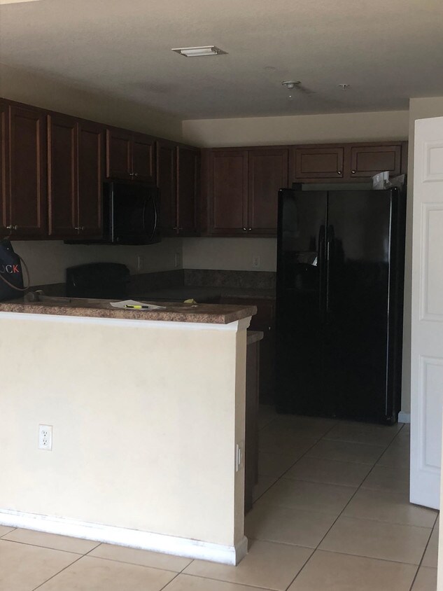 11503 NW 89th Terrace, Doral, FL 33178 Condo for Rent in Doral, FL