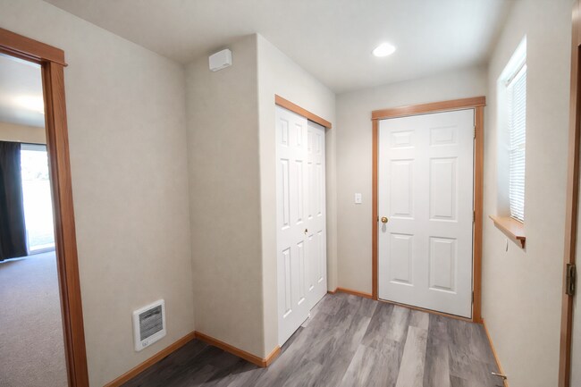 Building Photo - Updated 2x1 house with fully fenced backyard near the Old MiIl