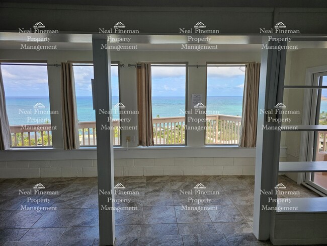 Foto del edificio - Studio/1 Bathroom Apartment. 60 steps up t...