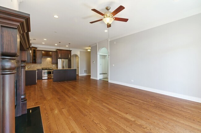 Foto del edificio - 1248 W Jackson Blvd
