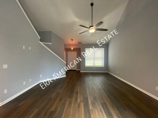 Building Photo - 104 Northern Pine Rd