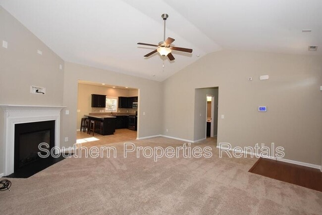 Foto del edificio - 249 English Oak Dr