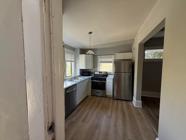 Photo - 747 Barnett St NE Apartment