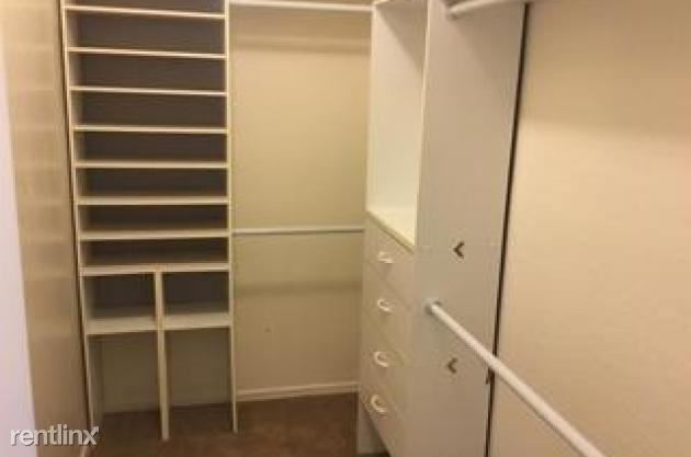 Foto del edificio - 4 br, 2 bath House - 12801 W Valentine Ave