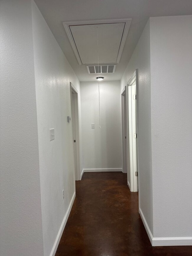 Foto del edificio - Beautiful and Spacious 2/2 North LC