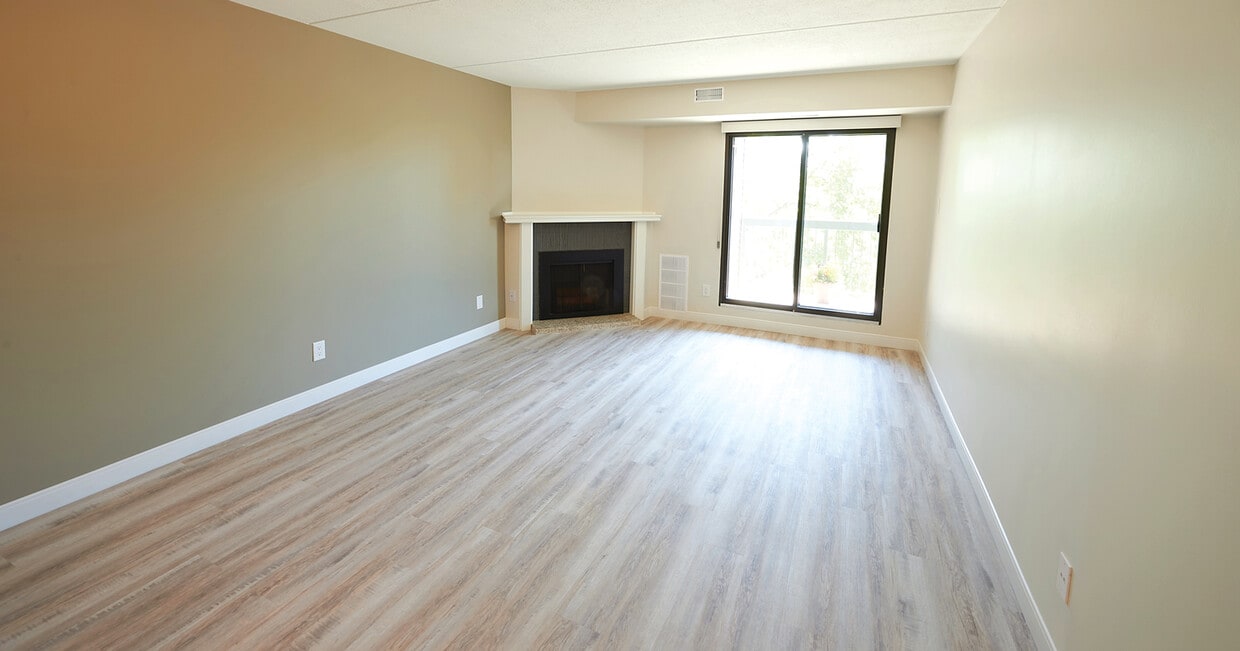 Building Photo - Rivergate Estates