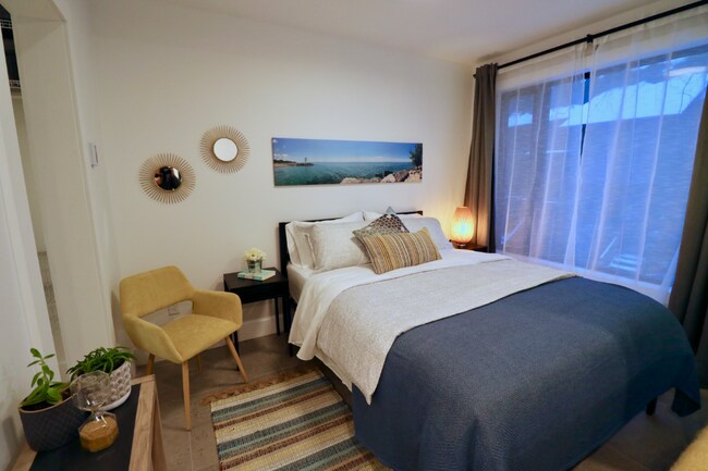 Photo du bâtiment - Private & Bright - 1Bedroom Laneway Suite