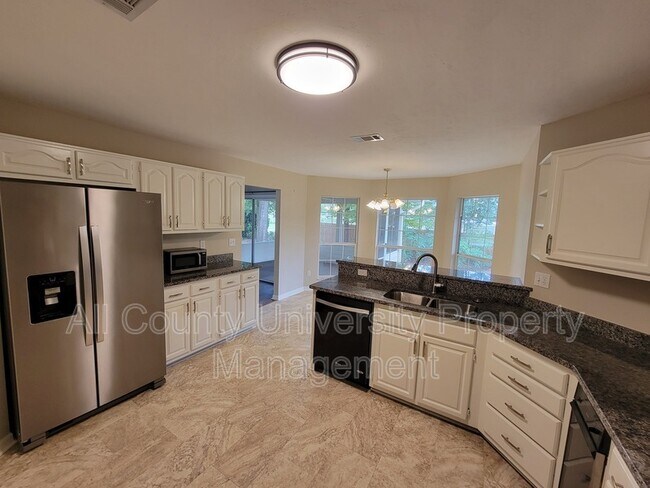 Building Photo - 11138 NW 36th Ln