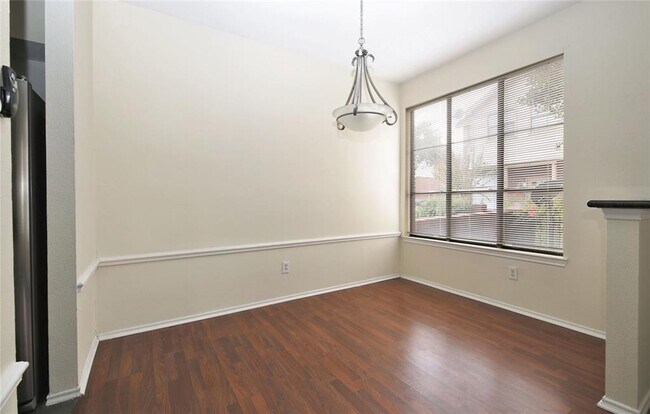 Building Photo - 1103 Dulles Ave