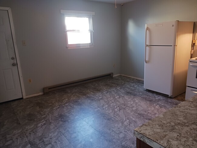 Foto del edificio - 156 Carnival Dr