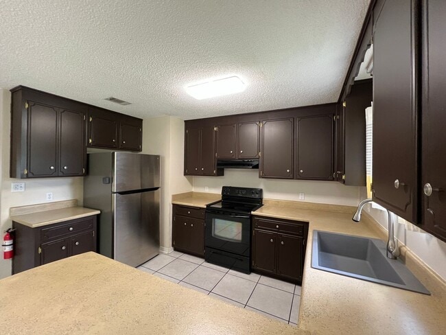 Building Photo - Pea Ridge Living