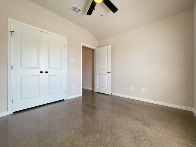 Building Photo - 110 W Windmill Way