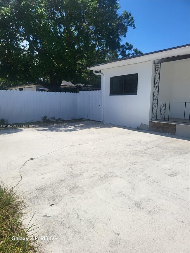 Building Photo - 2467 NW 95th Terrace
