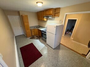 Building Photo - 8 Mount Logan Ct