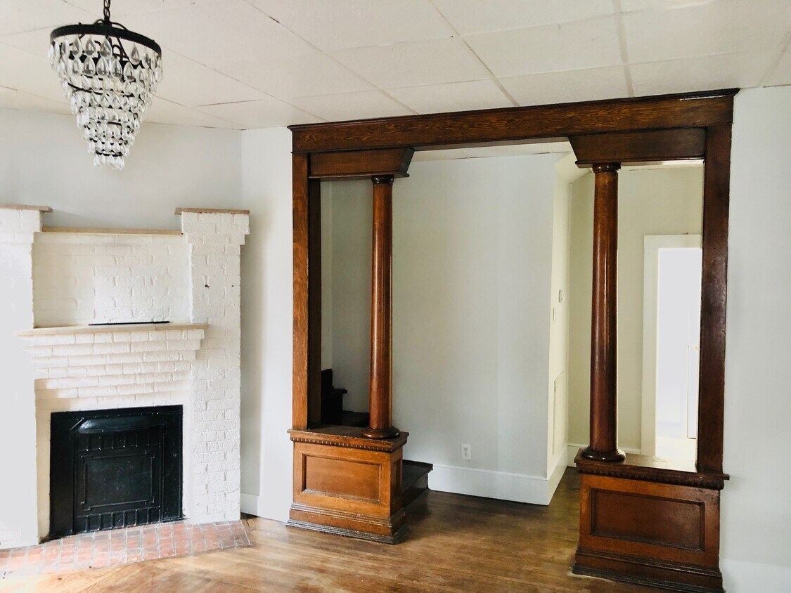 420 W Maple St Unit 2, Johnson City, TN 37604 Apartments in Johnson