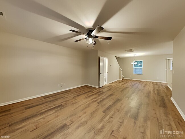 Foto del edificio - 933 Joselynn Drive