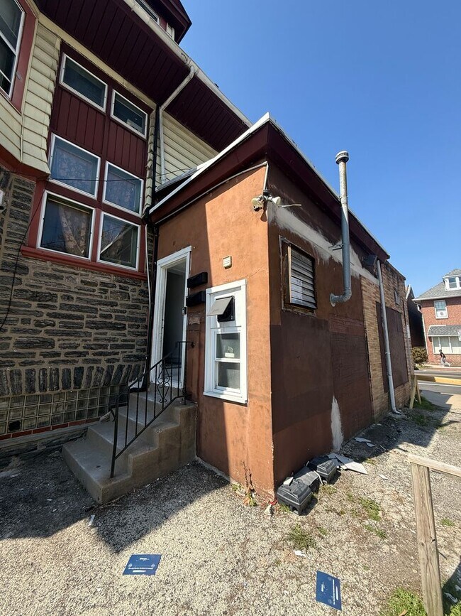Building Photo - 6515 Rising Sun Ave