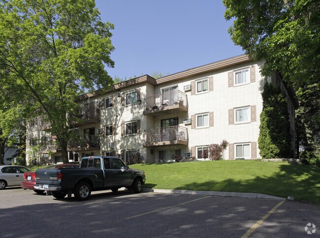 Building Photo - 1620 Charlton St