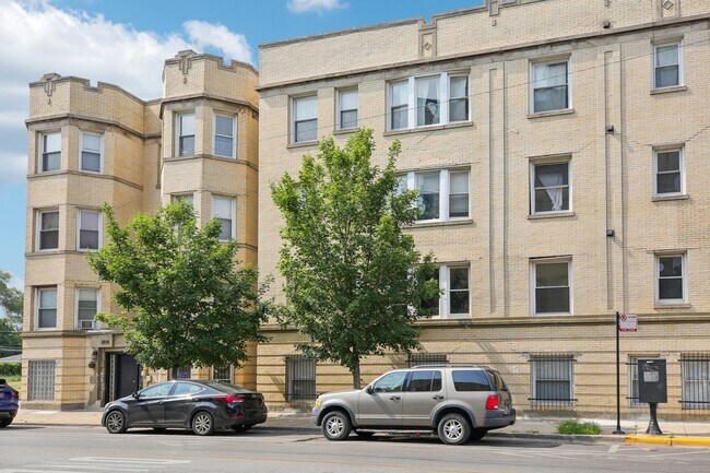 Building Photo - 3806 W Washington Blvd