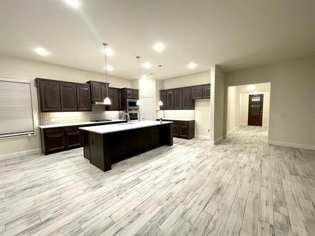 Foto del edificio - 16917 Eastbrook Dr