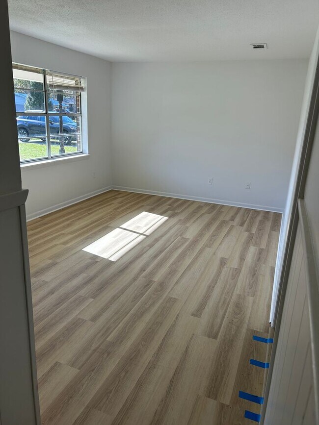 Foto del edificio - 106 Mayberry Ct