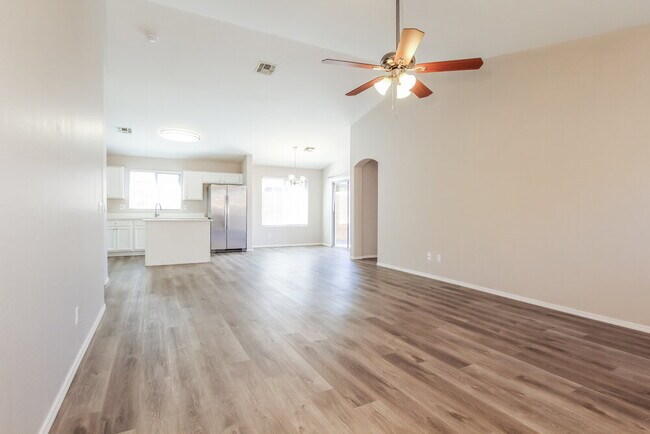 Foto del edificio - 2322 S 65th Dr